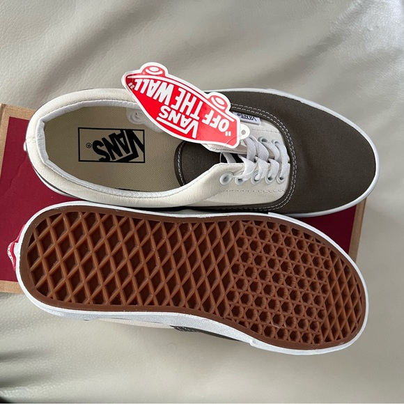 ❌SOLD Authentic Vans shoes | New Vans White / Olive Green - Picture 4 of 7